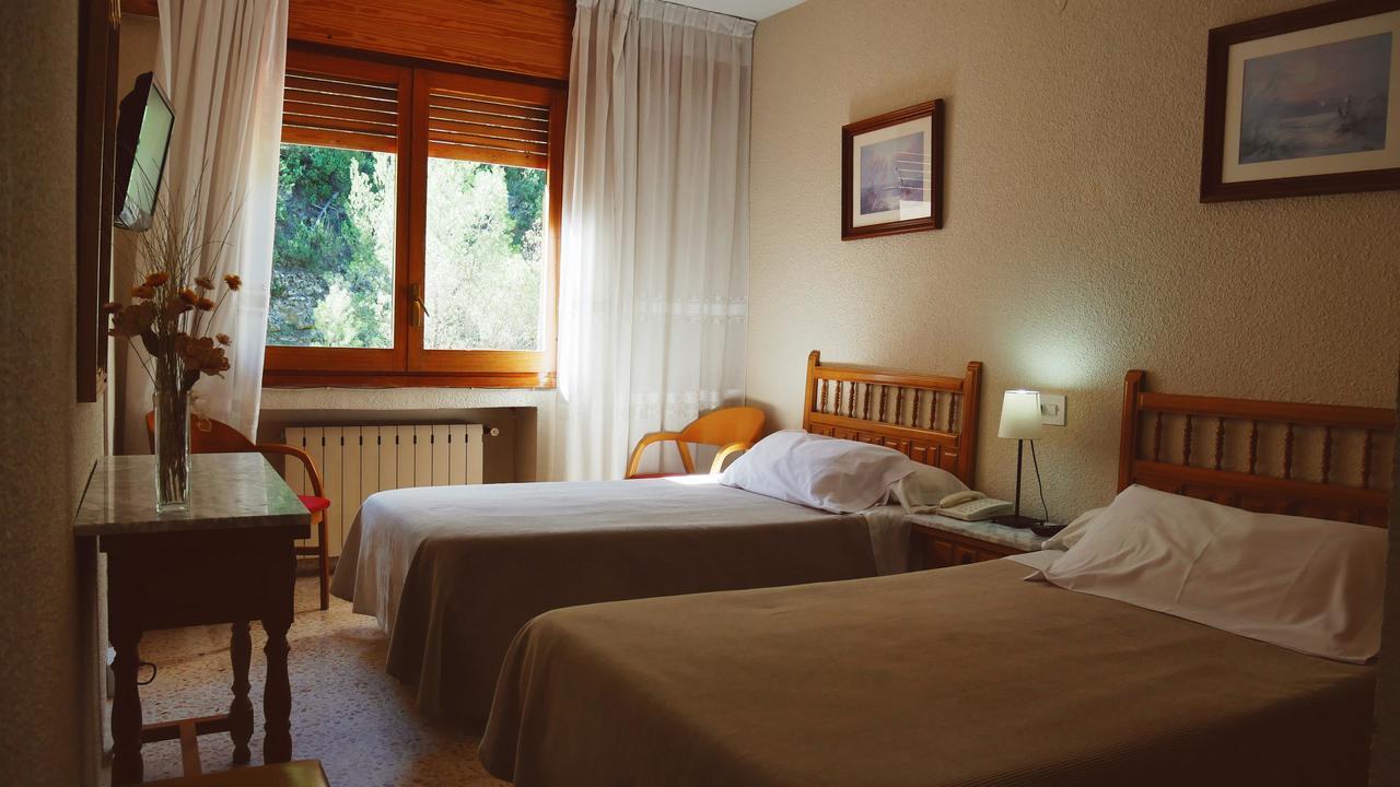 Hotel Balneario De Tus à Yeste Extérieur photo